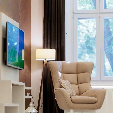 Apartman Mirakul 수보티차 외부 사진