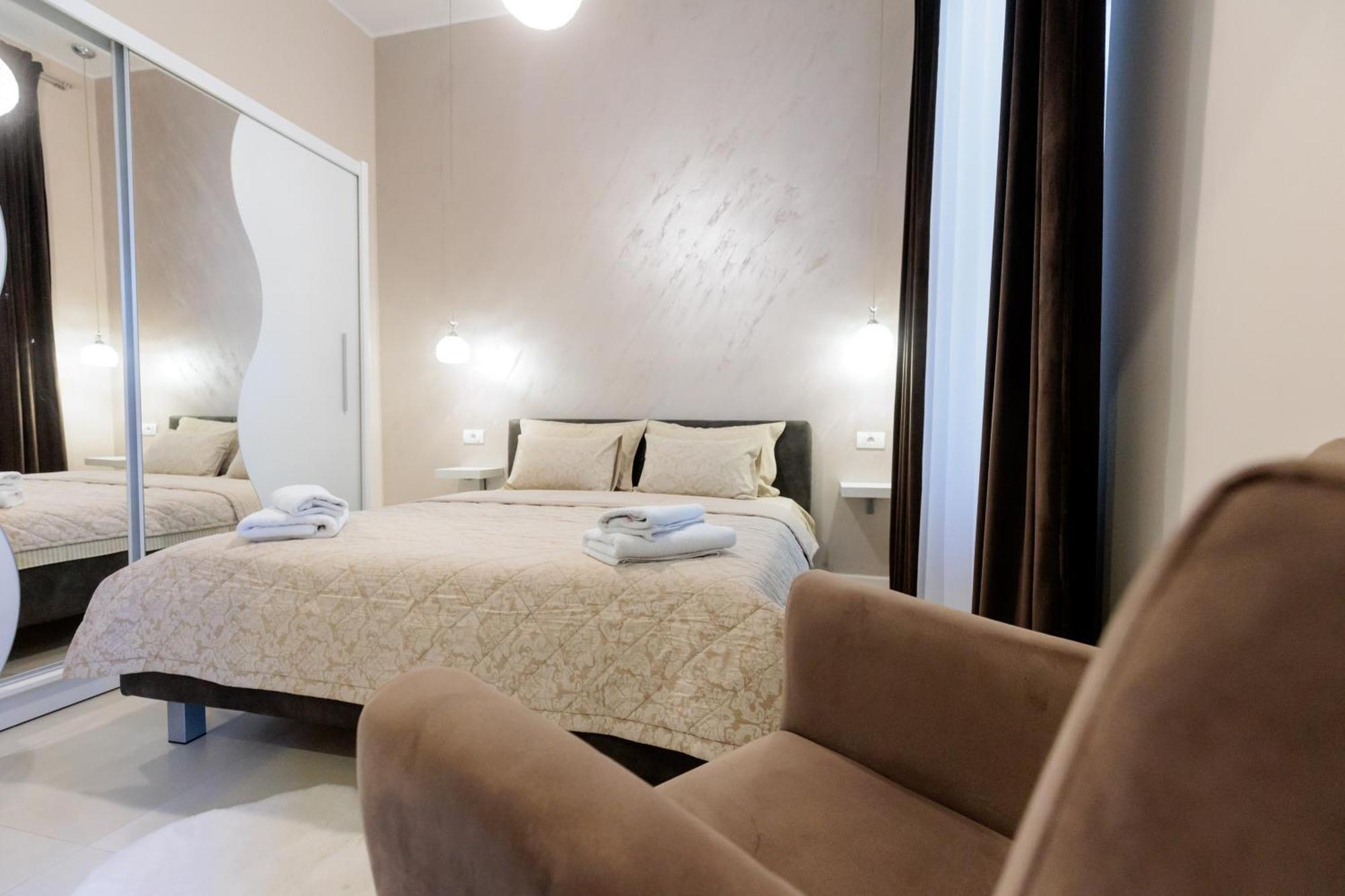 Apartman Mirakul 수보티차 외부 사진