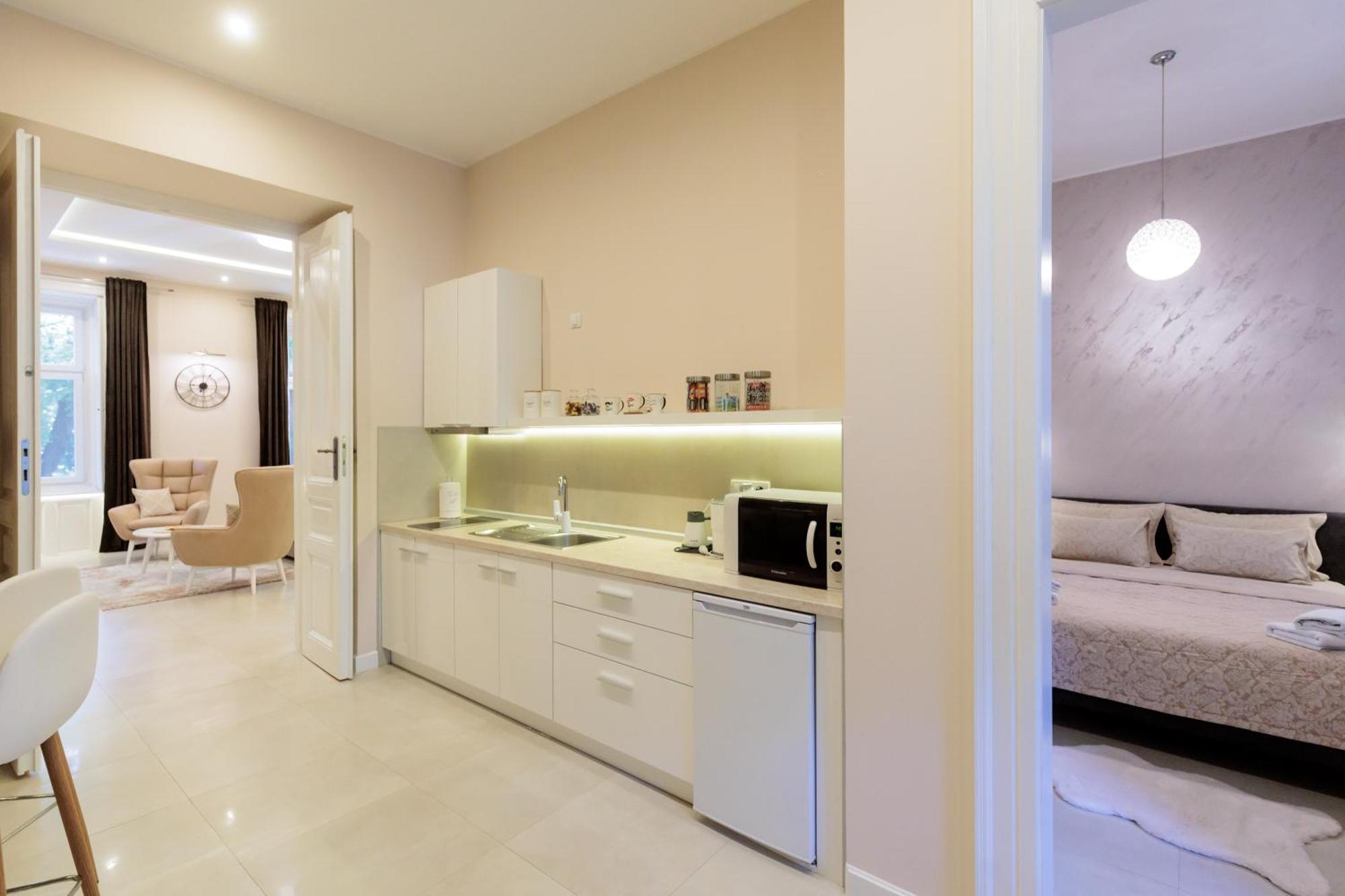 Apartman Mirakul 수보티차 외부 사진