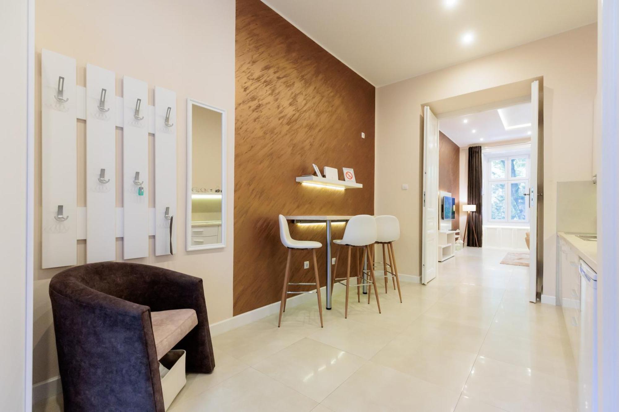 Apartman Mirakul 수보티차 외부 사진