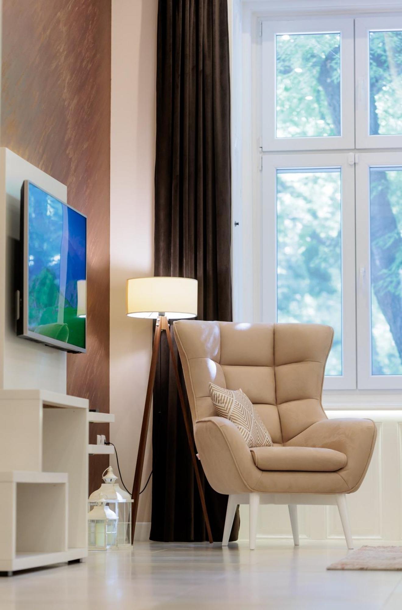 Apartman Mirakul 수보티차 외부 사진