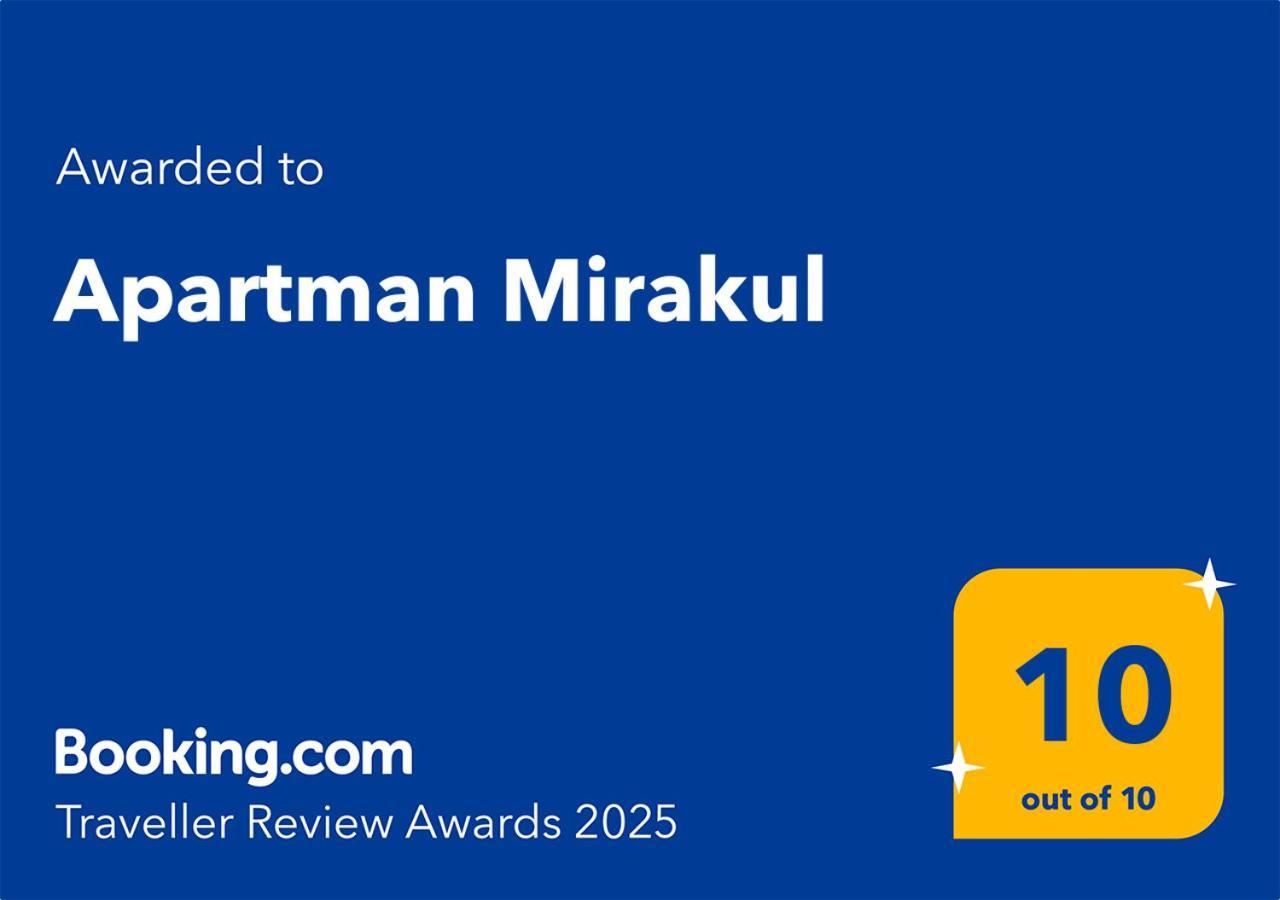 Apartman Mirakul 수보티차 외부 사진